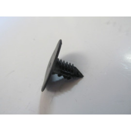 UNIVERSAL UNIVERSAL-; ÇAMURLUK DAVLUMBAZ KLİPSİ (RENAULT/DACIA) 000-2119