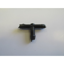 UNIVERSAL UNIVERSAL-; SU FİSKİYE HORTUMU BAĞLANTI PLASTİĞİ (T TİP) 000-2971