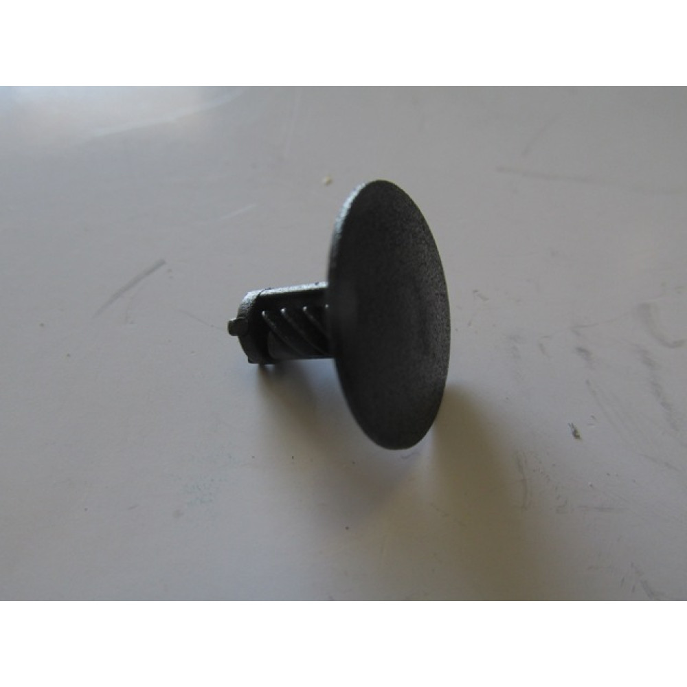 UNIVERSAL UNIVERSAL-; MOTOR KAPUT İZOLATÖR KLİPSİ (FIAT) 000-3778