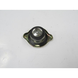 ISUZU NKR- ŞAMPİYON- 97/06; RADYATÖR KAPAĞI BÜYÜK TİP (TEK TEKER) (FPI) 989-4554A