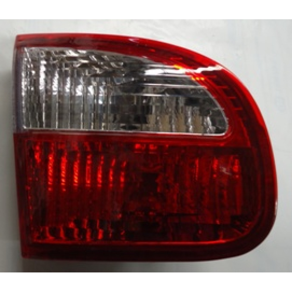 DAEWOO LANOS- HB- 97/00; İÇ STOP LAMBASI SOL KIRMIZI/BEYAZ (FAMELLA) 015-1514