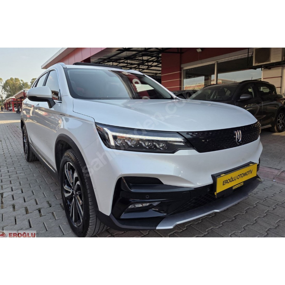 SKYWELL ET5 PREMIUM- 22/23; ARAÇ BİLGİLERİ VE RESİMLERİ 090-0000