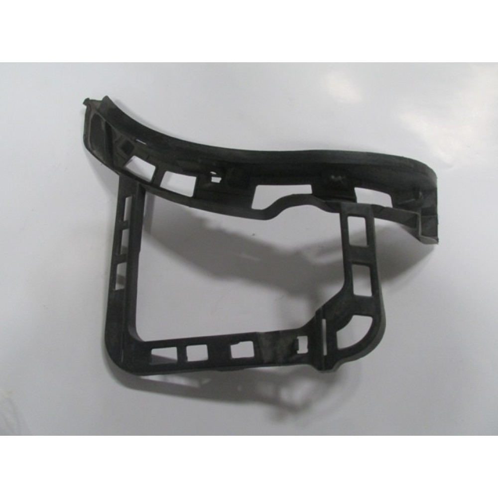 VOLKSWAGEN PASSAT- B7- 11/14; ARKA TAMPON BAĞLANTI BRAKETİ SAĞ ALT KISIM (TW) 1068-2631