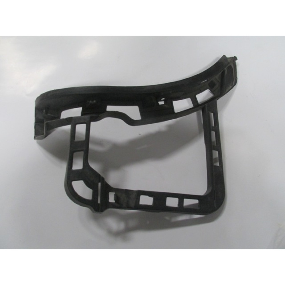 VOLKSWAGEN PASSAT- B7- 11/14; ARKA TAMPON BAĞLANTI BRAKETİ SOL ALT KISIM (TW) 1068-2632