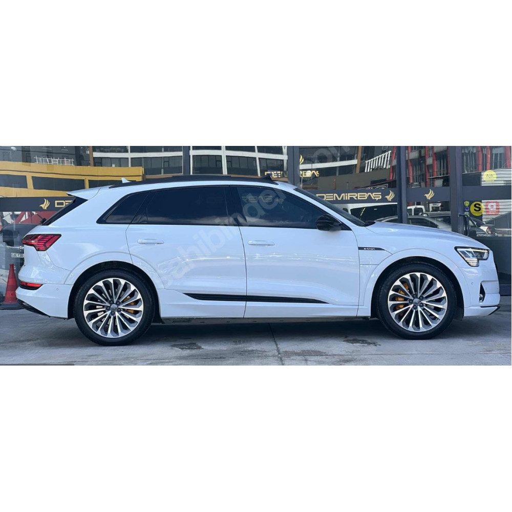 AUDI E TRON 7- 19/23; ARAÇ BİLGİLERİ VE RESİMLERİ 1110-0000