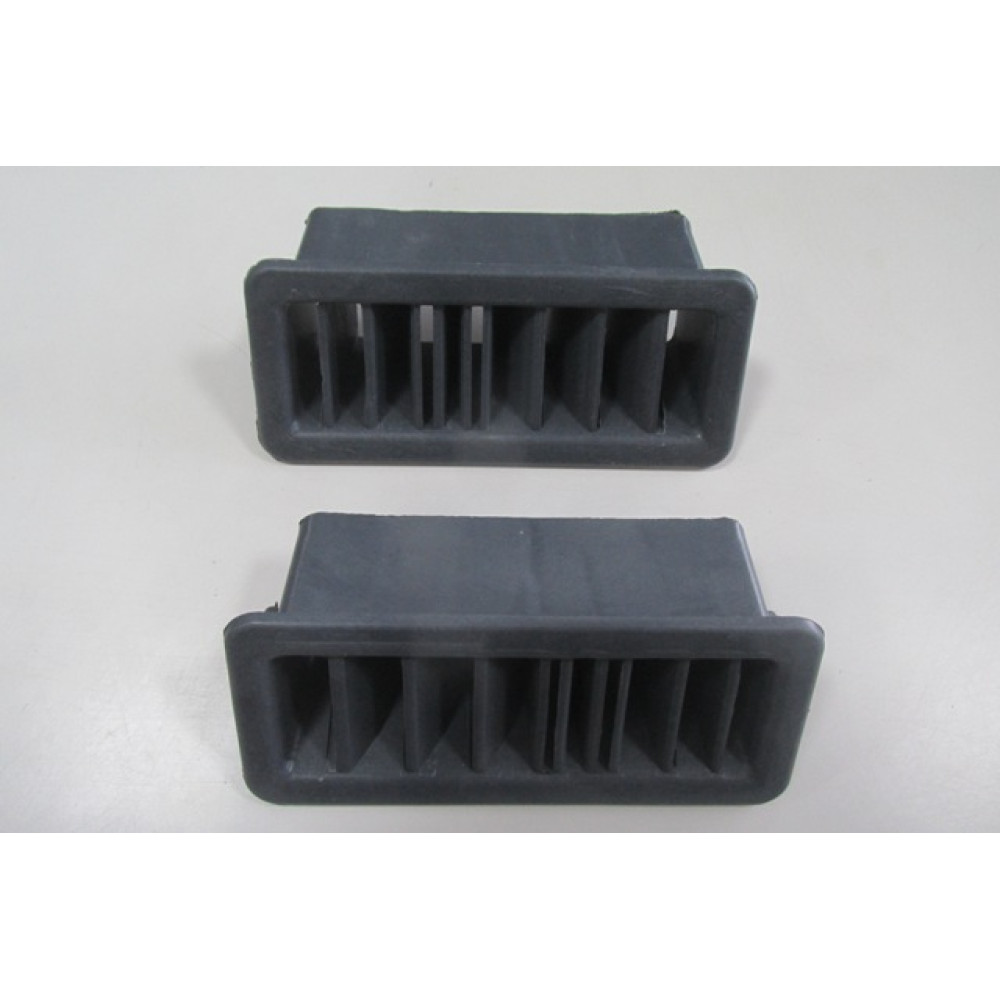 VOLKSWAGEN TRANSPORTER- T4- 02/03; ÖN GÖĞÜS CAM HAVALANDIRMA IZGARASI SAĞ/SOL SET (2 PARÇA) 1155-3301