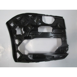 VOLKSWAGEN CADDY- 15/20; ÖN TAMPON BAĞLANTI BRAKETİ BÜYÜK SAĞ (YAN KULAĞA TAKILAN) (MAXI VAN)(TYG) 1193-2023A