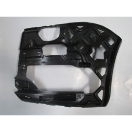 VOLKSWAGEN CADDY- 15/20; ÖN TAMPON BAĞLANTI BRAKETİ BÜYÜK SOL (YAN KULAĞA TAKILAN)(MAXI VAN)(TYG) 1193-2024A