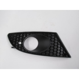 SEAT LEON- 05/09; SİS LAMBA KAPAĞI SAĞ SİYAH (SİS DELİKLİ) (TYG) 1221-2061
