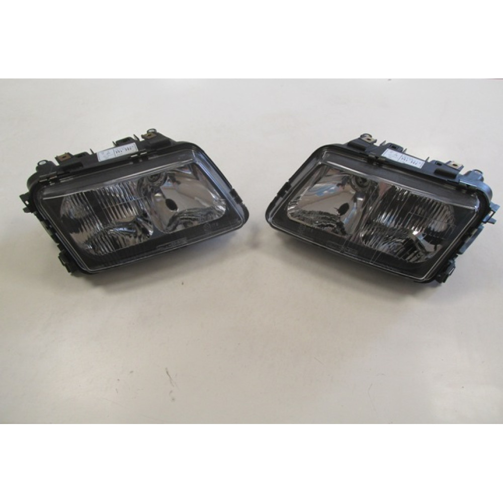 AUDI A3- 97/00; MODİFİYE FAR LAMBASI SAĞ/SOL SET 2 PARÇA ELEKTRİKLİ/MANUEL SİYAH (H7/H1)(TYC) 1300-1000