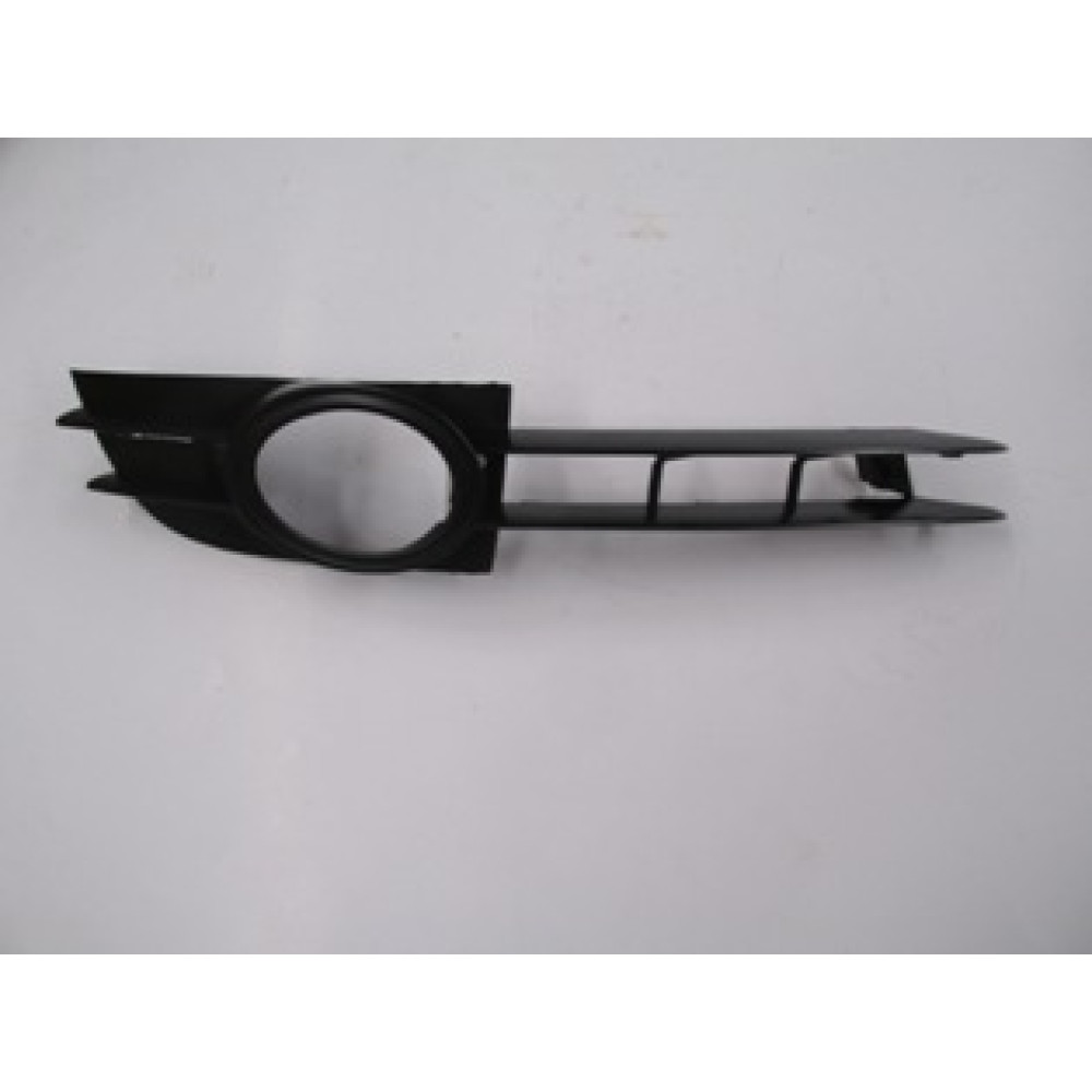 AUDI A6- 05/09; SİS LAMBA KAPAĞI SAĞ SİYAH SİS DELİKLİ (DİZEL)(TÜV)(TYG) 1327-2061