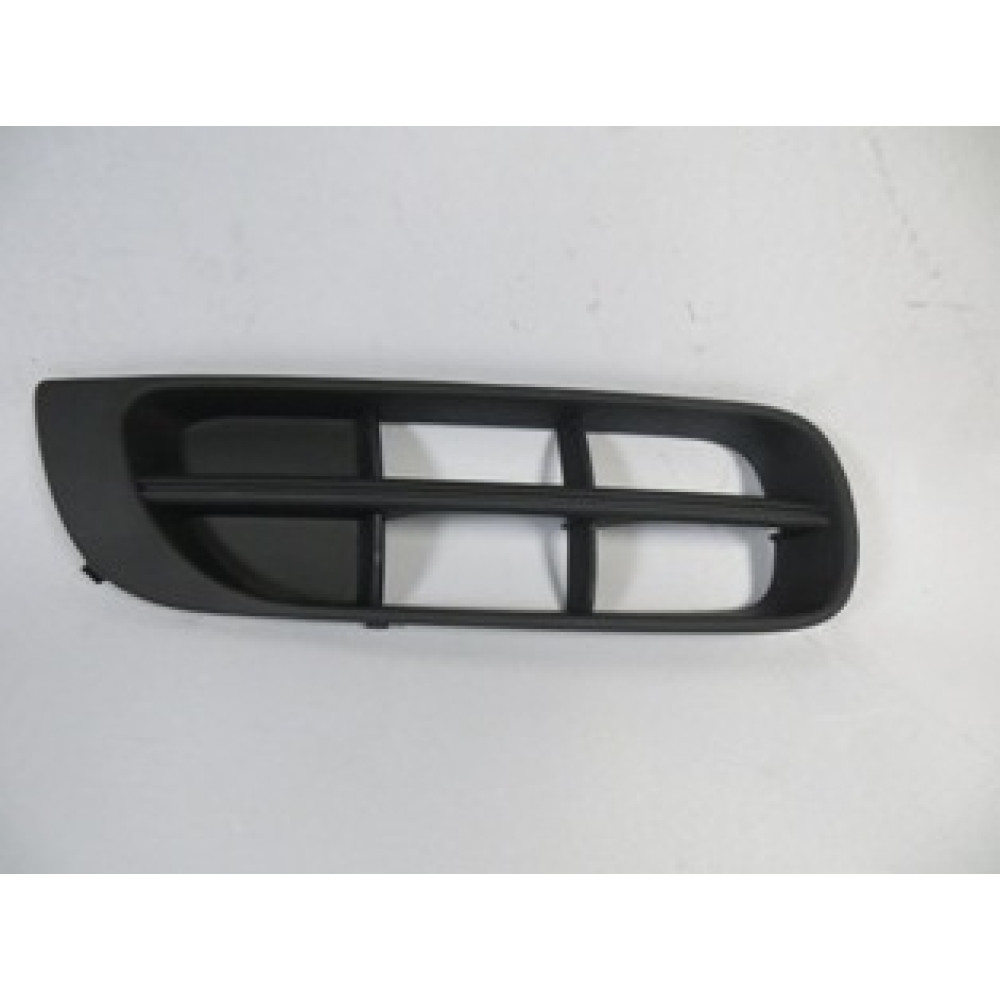 SKODA FABIA- 07/10; SİS LAMBA KAPAĞI SAĞ SİYAH (SİS DELİKSİZ) (TYG) 1377-2061