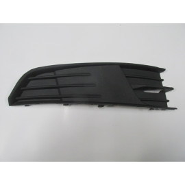 SKODA FABIA- 15/18; SİS LAMBA KAPAĞI SAĞ SİS DELİKSİZ/SİYAH (TW-Y) 1379-2061