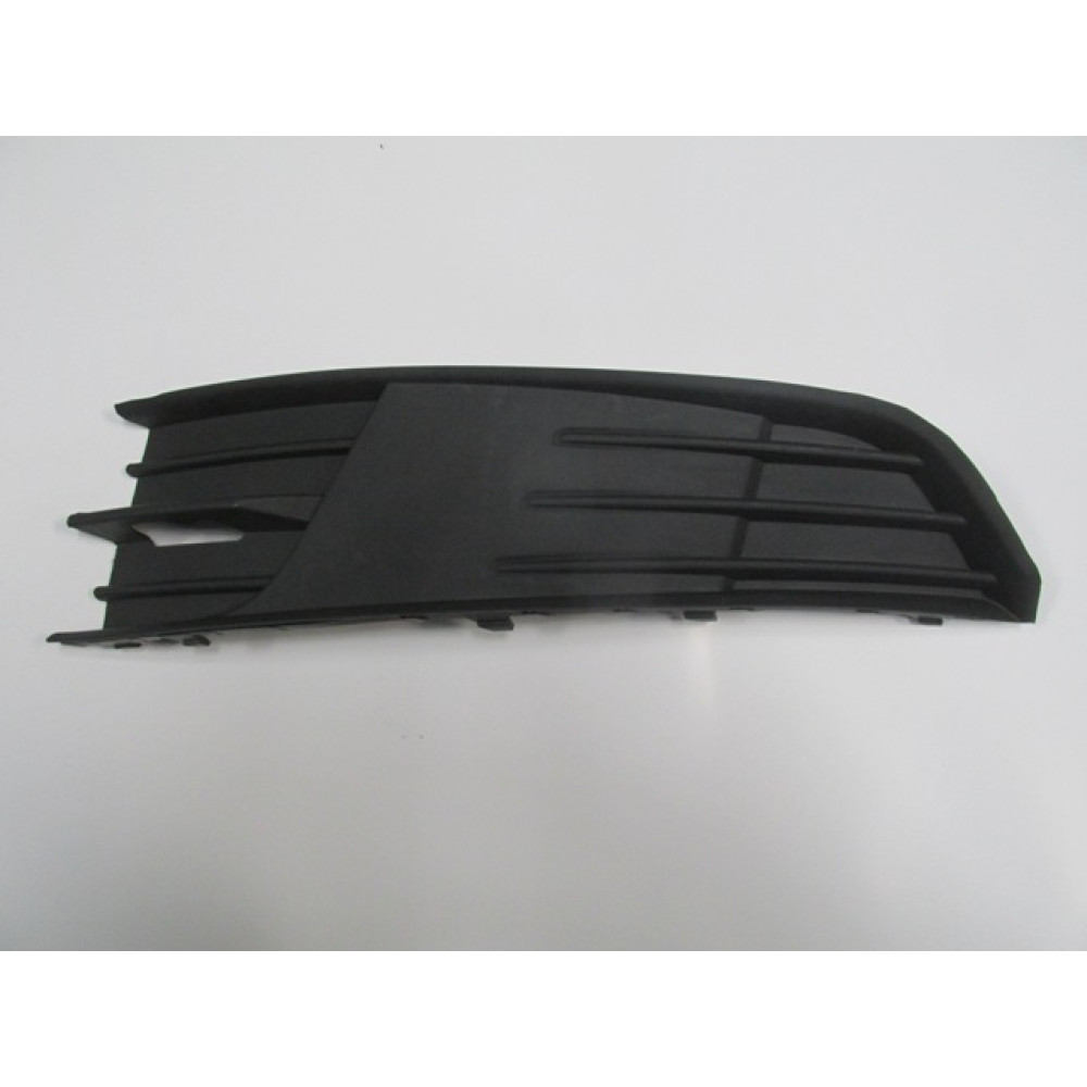 SKODA FABIA- 15/18; SİS LAMBA KAPAĞI SOL SİS DELİKSİZ/SİYAH (TW-Y) 1379-2062