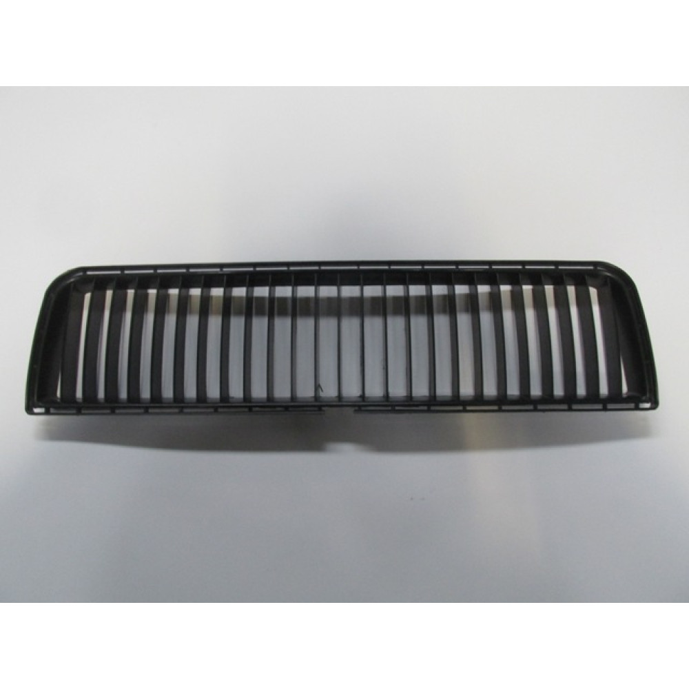 SKODA OCTAVIA- 01/10; ÖN TAMPON PANJURU ORTA SİYAH (TYG) 1386-2013