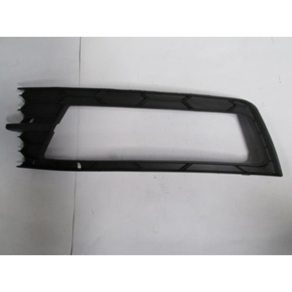 SKODA RAPID- 13/16; SİS LAMBA KAPAĞI SAĞ SİS DELİKLİ (TW) 1390-2061