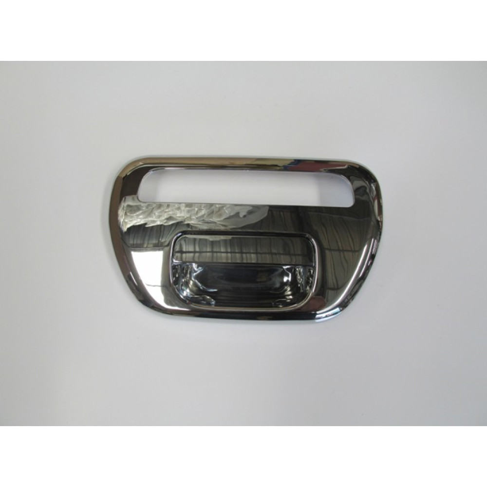 MITSUBISHI L200- PICK UP- 06/15; BAGAJ KAPAĞI DIŞ AÇMA KOLU DIŞ ÇERÇEVESİ NİKELAJLI STOP DELİKLİ 140-2881