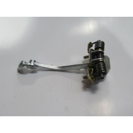 RENAULT CLIO- 2- HB- 98/01; ARKA KAPI DURDURUCUSU SAĞ/SOL AYNI (ADET) (KAPI GERGİSİ) 1426-2825