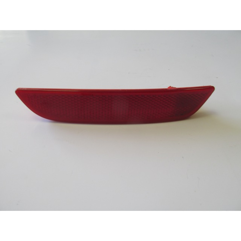 RENAULT CLIO- 4- SPORT TOURER- 16/19; ARKA TAMPON REFLEKTÖRÜ SAĞ KIRMIZI 1487-1601