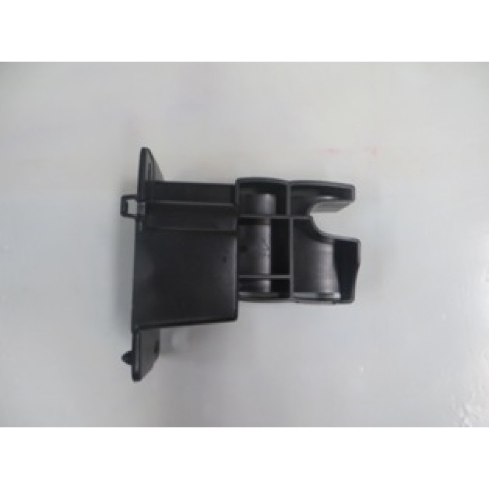 RENAULT CLIO- 4- SPORT TOURER- 13/16; ÖN TAMPON İÇ BAĞLANTI BRAKETİ SAĞ PLASTİK 1486-2031