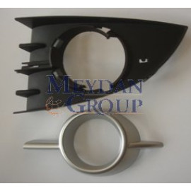 RENAULT SCENIC- 2- 07/09; SİS LAMBA KAPAĞI SOL SİS DELİKLİ SİYAH(DIŞ ÇERÇEVESİ GÜMÜŞ GRİ)2PARÇA(TYG 1445-2062A