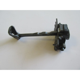 RENAULT GRAND SCENIC- 3- 10/13; ARKA KAPI DURDURUCUSU SAĞ/SOL AYNI (ADET) (KAPI GERGİSİ) 1446-2825