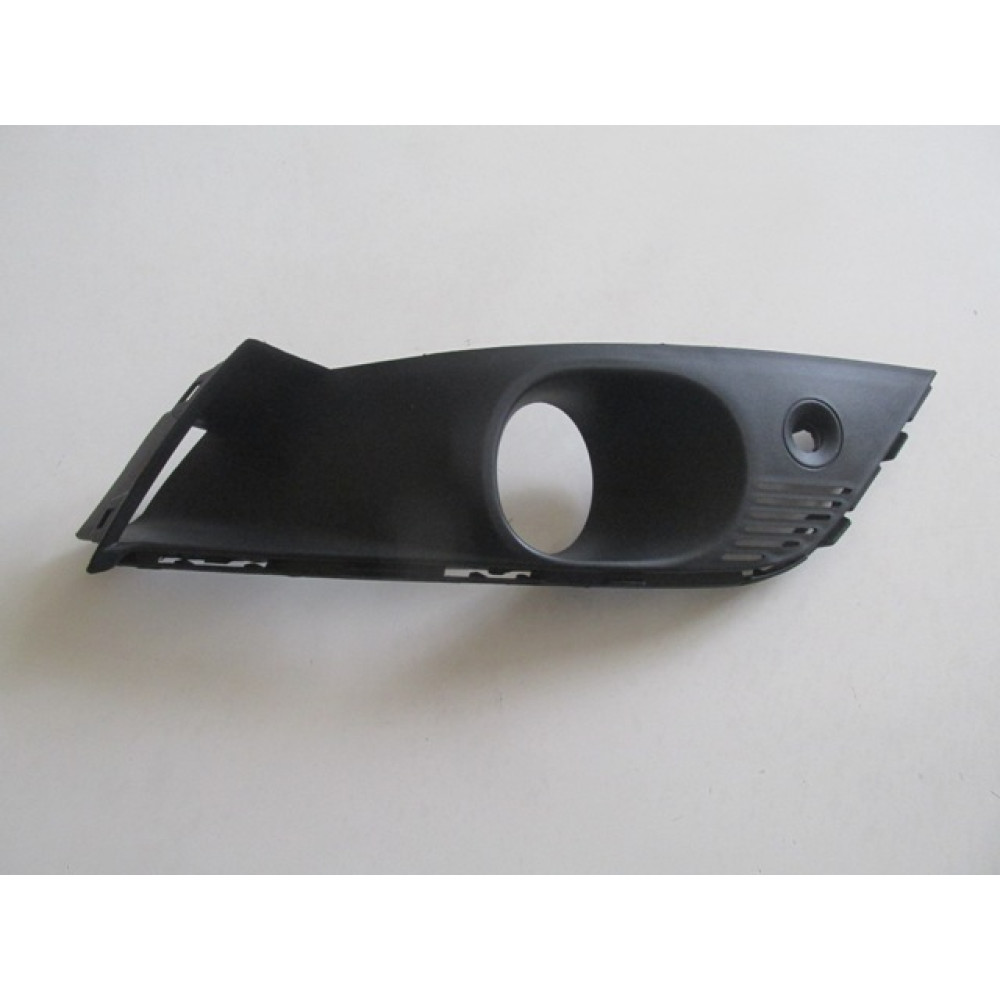 RENAULT MEGANE- 4- SD/HB- 16/20; SİS LAMBA KAPAĞI SAĞ SİS DELİKLİ/SENSÖR DELİKLİ 1449-2061A