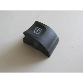 RENAULT LAGUNA- 08/12; ÖN/ARKA CAM DÜĞME BUTONU SOL (DÜZ TIRNAK) 1465-1956B