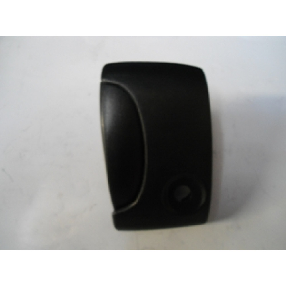 RENAULT KANGOO- 98/03; ORTA KAPI DIŞ AÇMA KOLU SAĞ ANAHTAR DELİKLİ SİYAH (HUSHAN) 1476-2981