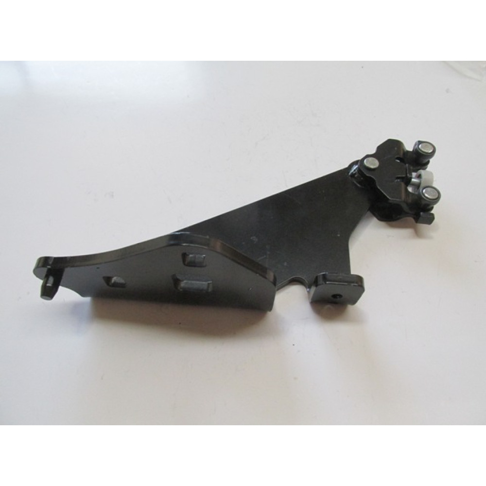 RENAULT KANGOO- 3- 08/13; SÜRGÜLÜ KAPI ALT RAY BAĞLANTISI SAĞ 1478-2925