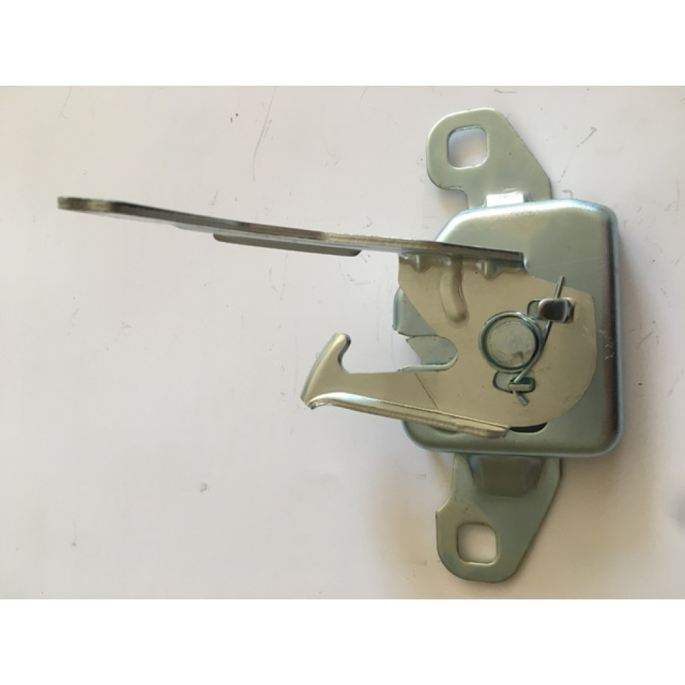 DACIA DUSTER- 10/13; KAPUT KİLİDİ 1504-2302