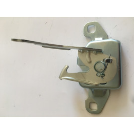 DACIA DUSTER- 10/13; KAPUT KİLİDİ 1504-2302