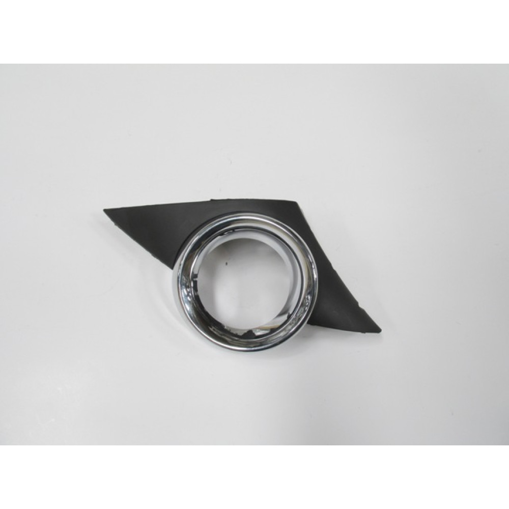PEUGEOT 207- 06/09; SİS LAMBA KAPAĞI SAĞ SİYAH SİS DELİKLİ (SİS ÇERÇEVESİ NİKELAJLI)(SPORT TİPİ) 1521-2061B