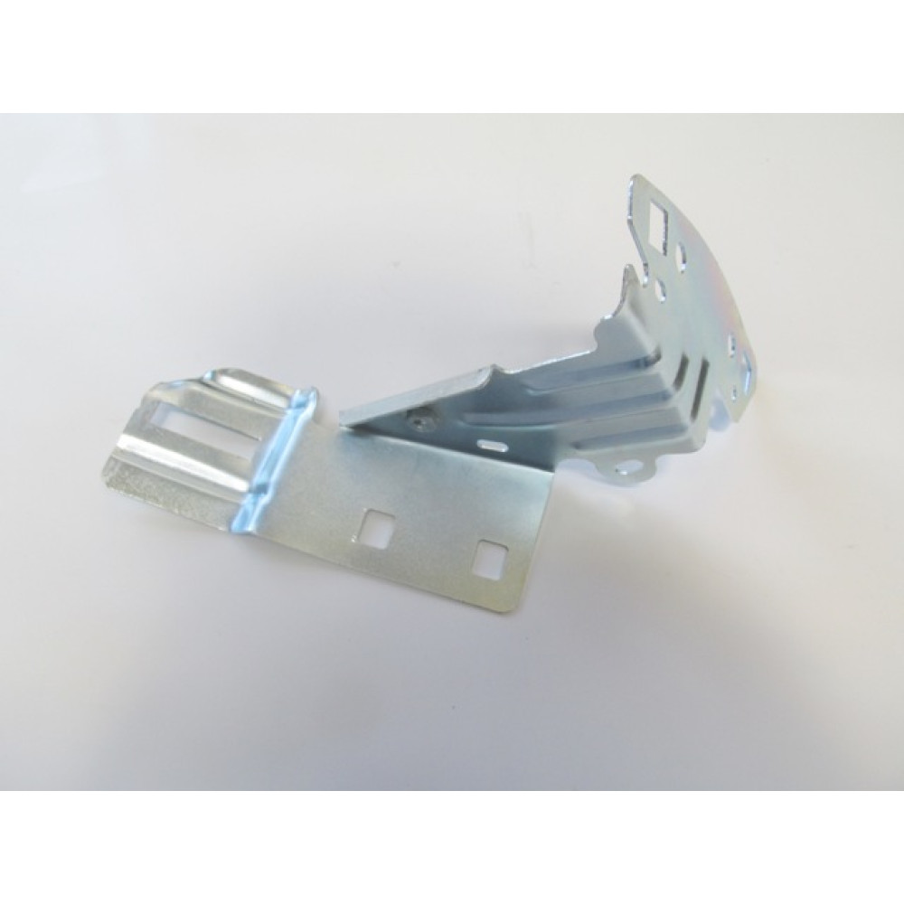 PEUGEOT 208- 12/20; ÖN ÇAMURLUK BRAKETİ SAĞ 1522-2107