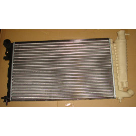 PEUGEOT 306- SD/HB- 97/00; SU RADYATÖRÜ MANUEL (SU BİDONLU) (SEGMANLI TİP) (61X38X3) 1531-4811D