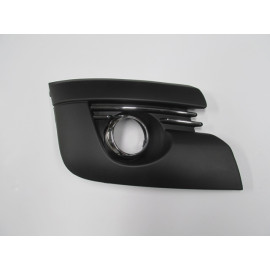 PEUGEOT 3008- 09/13; SİS LAMBA KAPAĞI SAĞ SİS DELİKLİ (SİS ÇERÇEVESİ NİKELAJLI) (TYG) 1553-2061