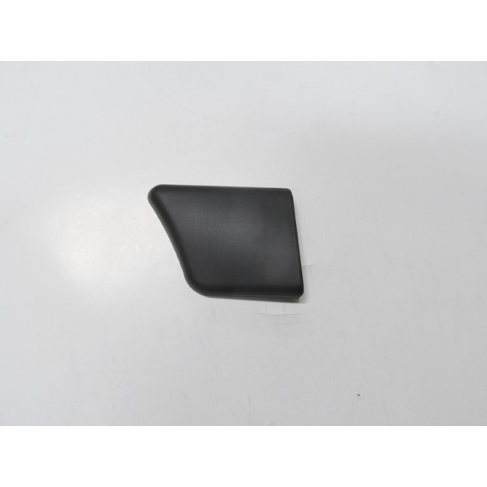 PEUGEOT PARTNER- 96/02; ÖN ÇAMURLUK BANDI SOL SİYAH 1576-2258