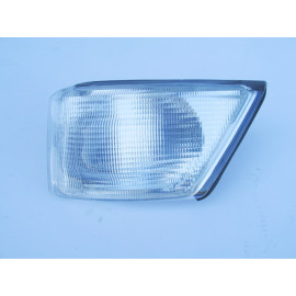 IVECO DAILY- 99/07; ÖN SİNYAL SOL BEYAZ DUYLU (MARS) (E MARKLI) 1831-1102