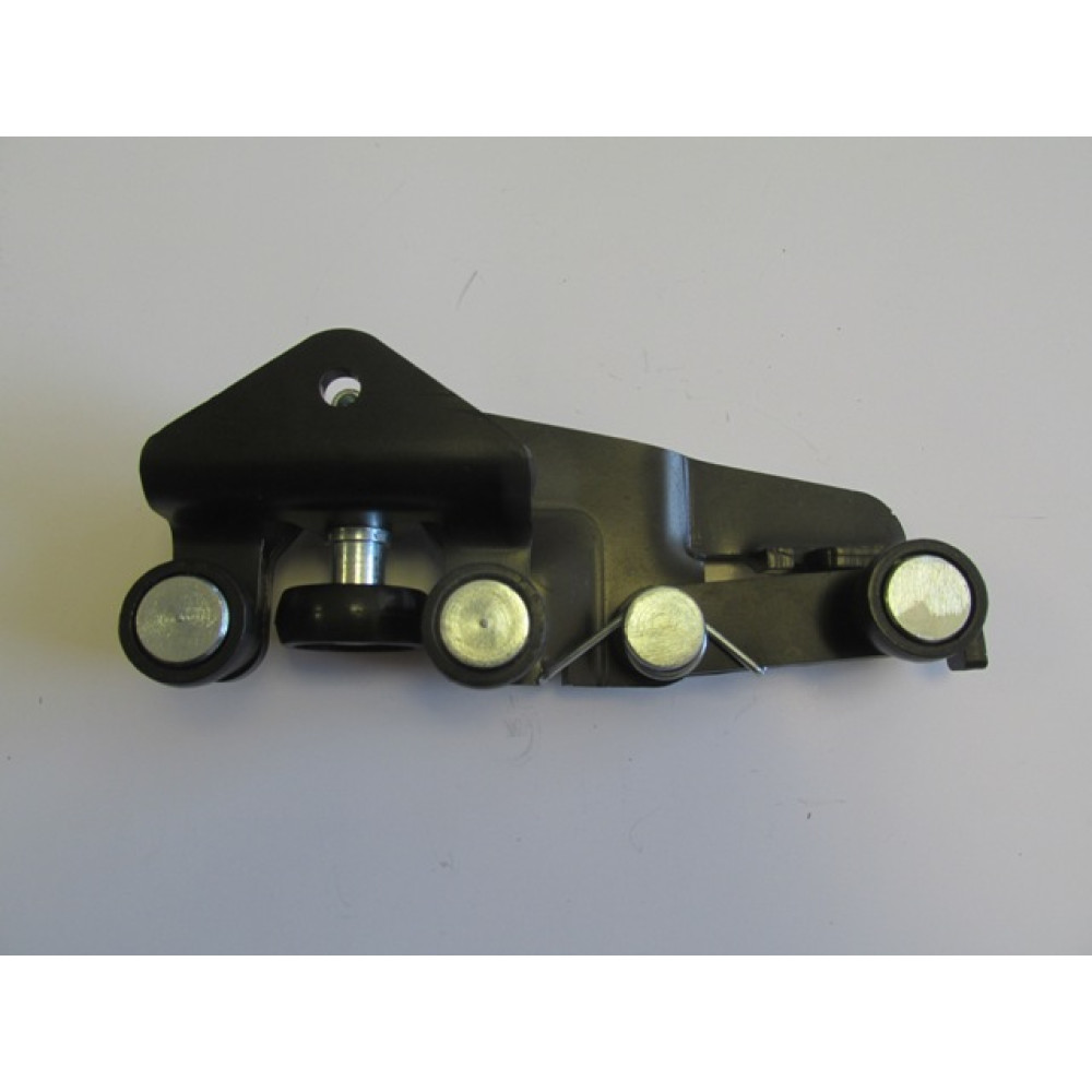 FIAT DOBLO- 01/05; SÜRGÜLÜ KAPI ALT RAY BAĞLANTISI SAĞ 1870-2925