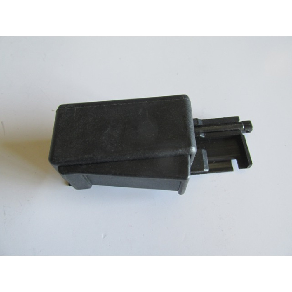 FIAT DOBLO- 06/10; ARKA KAPI CAM KİLİTLEME MANDALI SAĞ (SÜRGÜLÜ KAPI) 1871-2505