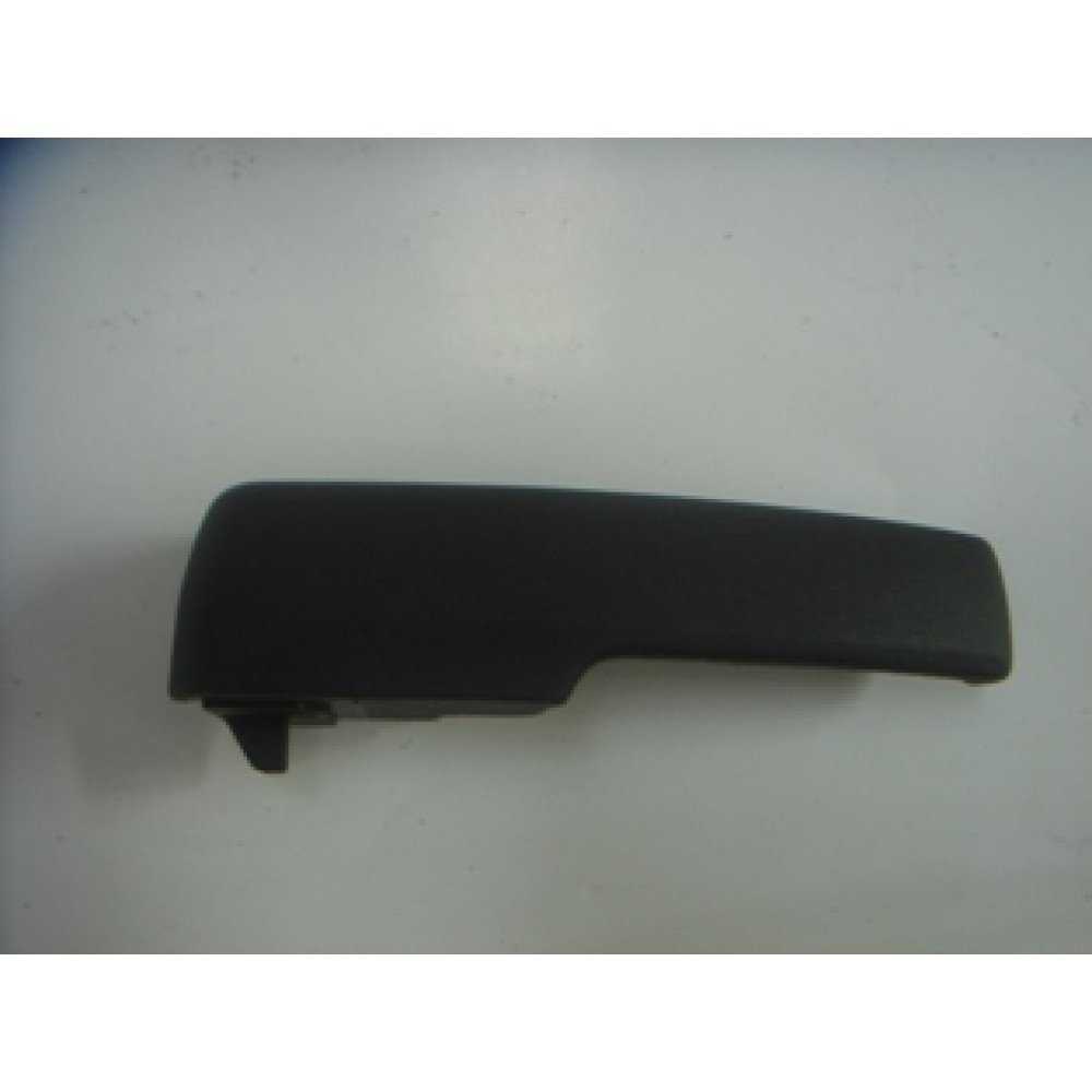 FIAT DOBLO- 06/10; ÖN KAPI İÇ AÇMA ELCEĞİ SAĞ SİYAH (KOLU) 1871-3003