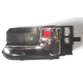 TOYOTA COROLLA- ZZE121- 02/06; ÖN KAPI İÇ AÇMA KOLU SAĞ (ELCEĞİ NİKELAJLI) (HUSHAN) 199-3011