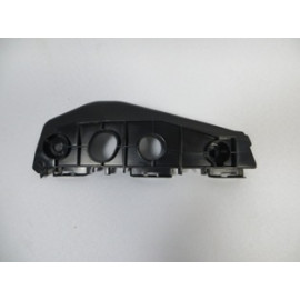 TOYOTA COROLLA- E150- 10/13; ÖN TAMPON İÇ BAĞLANTI BRAKETİ SAĞ PLASTİK 200-2033