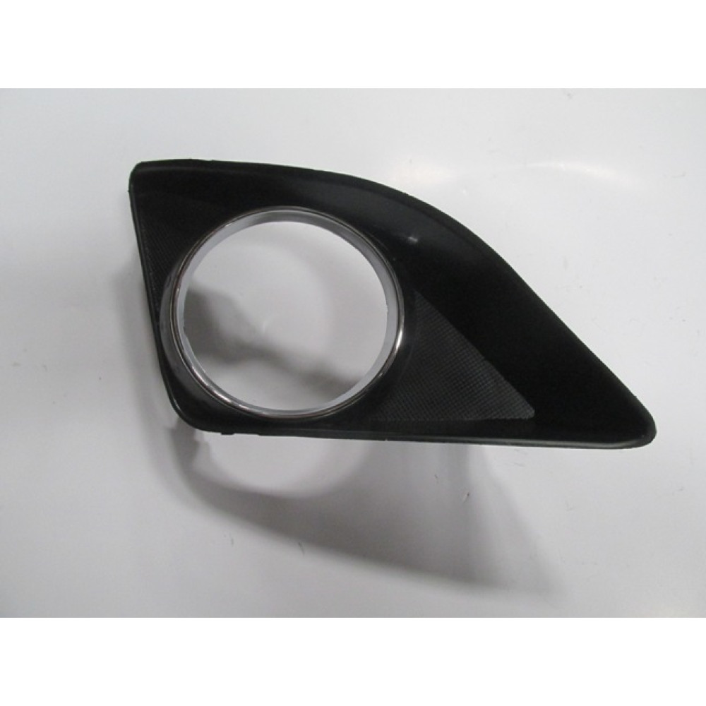 TOYOTA COROLLA- E150- 07/10; SİS LAMBA KAPAĞI SAĞ SİS DELİKLİ/NİKELAJLI (CASP) 200-2061B