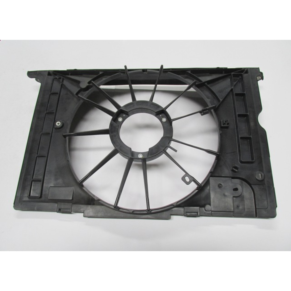 TOYOTA AURIS- 11/12; RADYATÖR FAN DAVLUMBAZI BOŞ GÖVDE BENZİNLİ TİP 204-4815