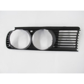 BMW 3 SERI- E30- 84/91; ÖN PANJUR SAĞ SİYAH (FAR YUVALI) (TYG) 2002-2341