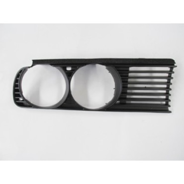 BMW 3 SERI- E30- 84/91; ÖN PANJUR SAĞ SİYAH (FAR YUVALI) (TYG) 2002-2341