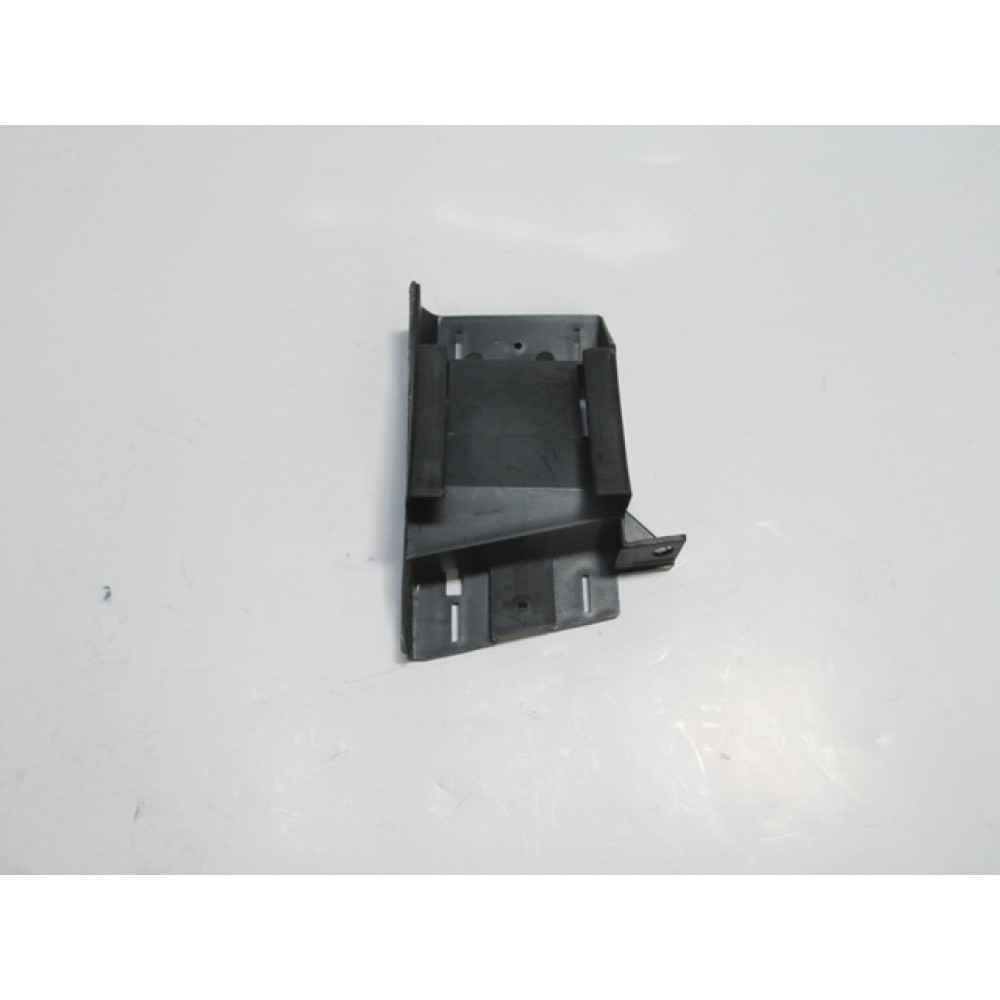 BMW 3 SERI- E36- SD/COUPE- 91/98; ÖN TAMPON İÇ BAĞLANTI BRAKETİ SOL (YAN KULAĞA TAKILAN)(PLASTİK)(TW 2004-2032