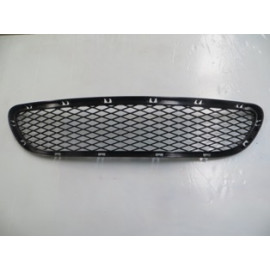 BMW 3 SERI- E90- 09/11; ÖN TAMPON PANJURU ORTA (TW) 2008-2010B