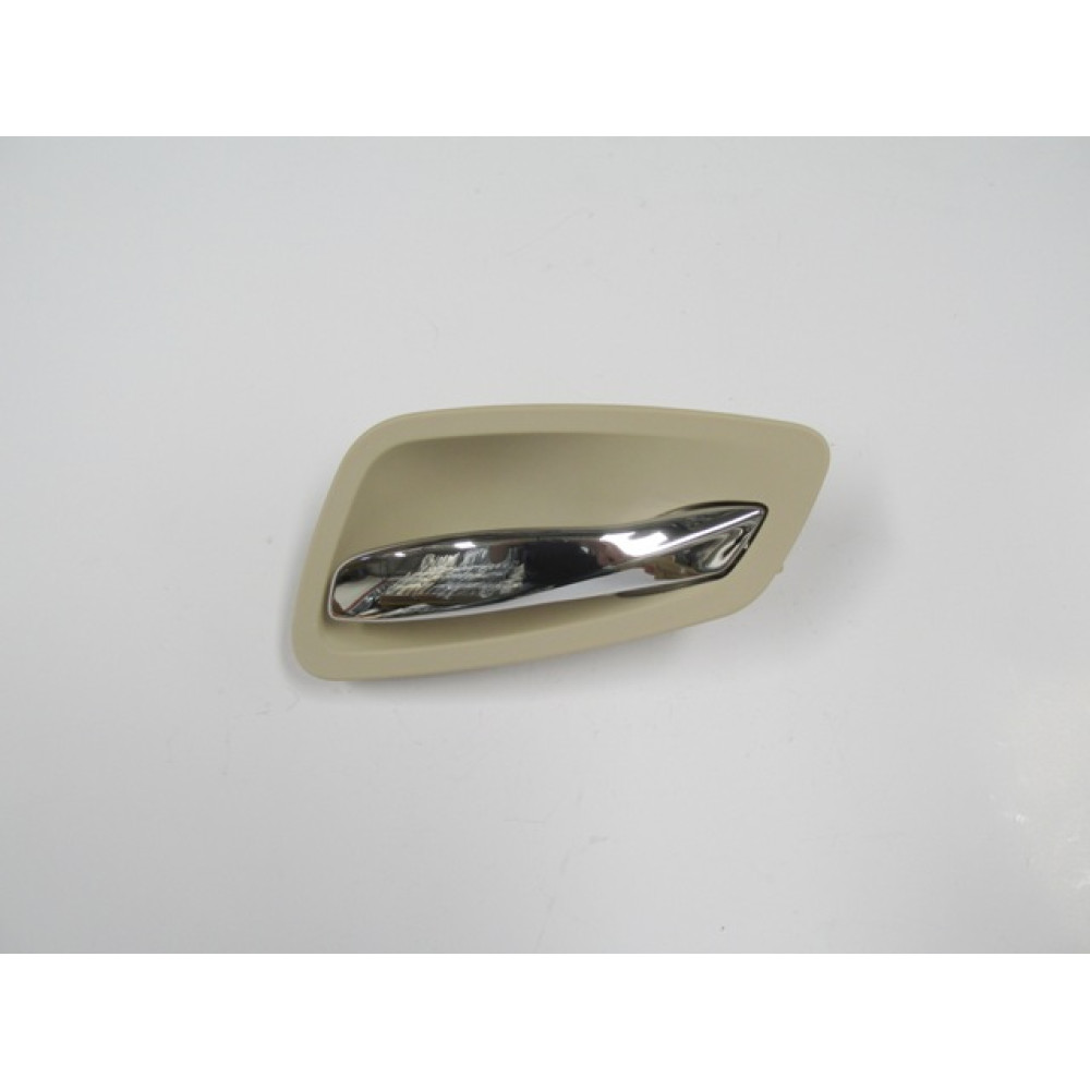 BMW 3 SERI- E90- COUPE- 05/11; ÖN KAPI İÇ AÇMA KOLU SAĞ BEJ (ELCEĞİ NİKELAJLI) (HUSHAN) 2008-3013